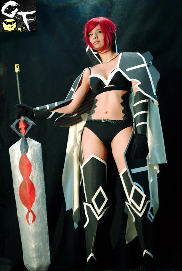 cosplay-erza-scarlet-fairy-tail-3