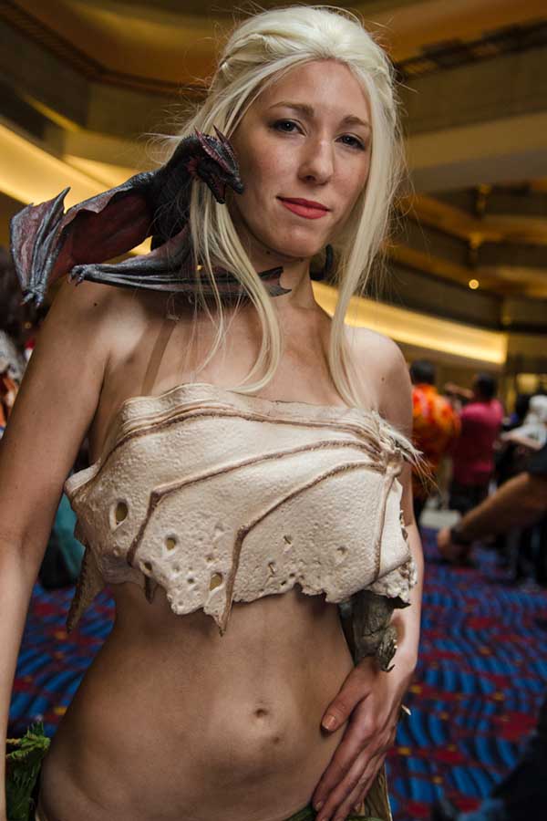 cosplay-Khaleesi-39