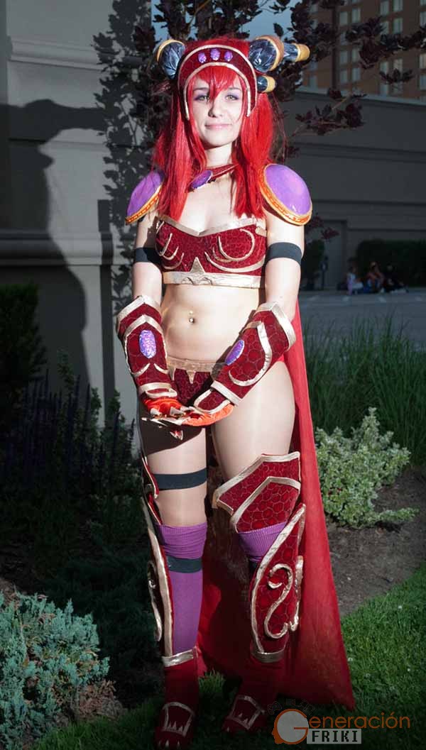 Cosplay-Alexstrasza-Wow-19