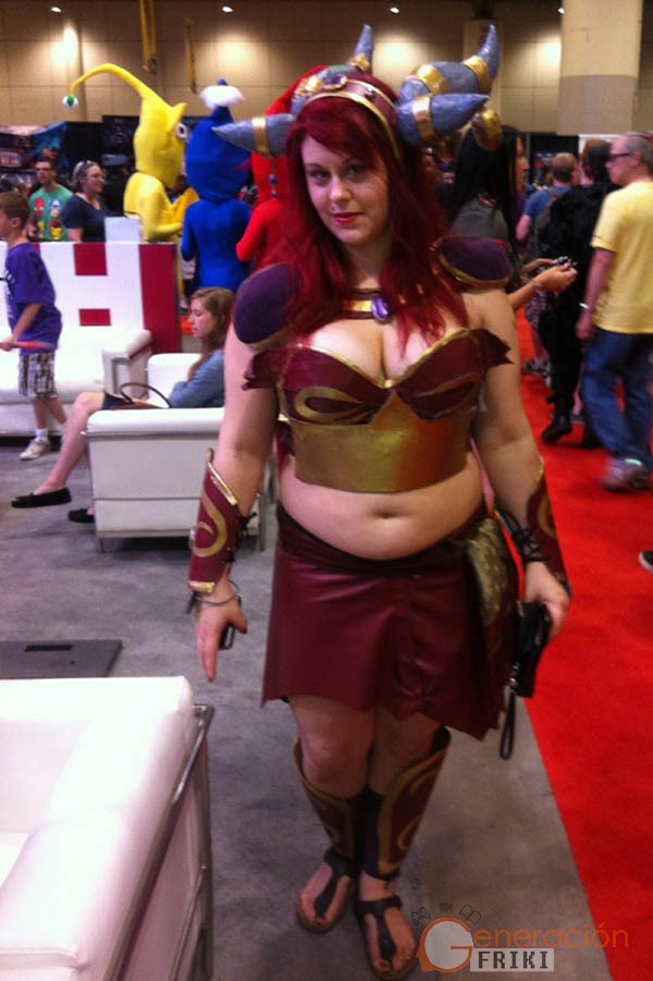 Cosplay-Alexstrasza-Wow-25