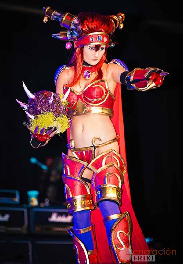 Cosplay-Alexstrasza-Wow-36