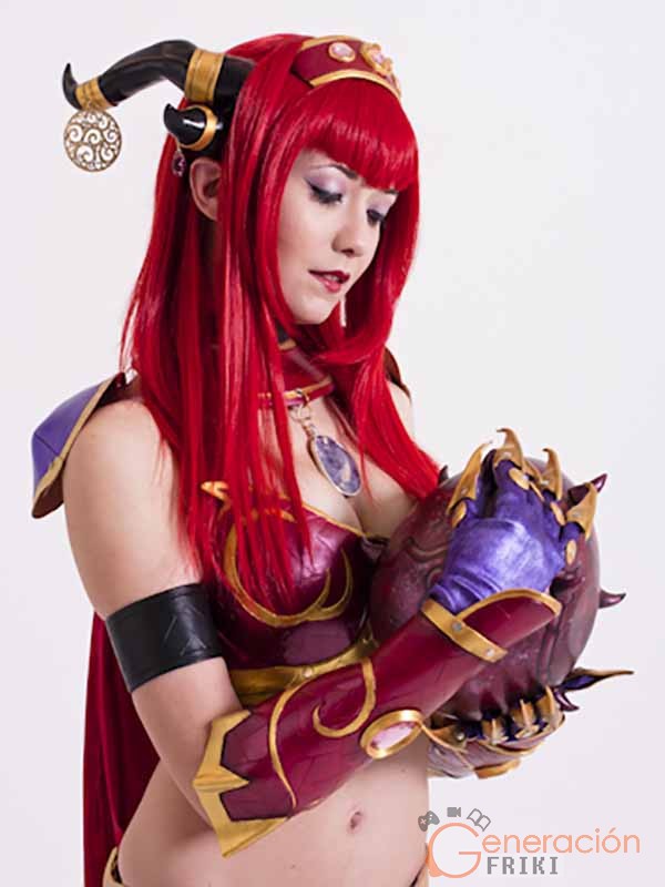 Cosplay-Alexstrasza-Wow-37