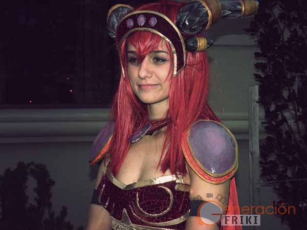 Cosplay-Alexstrasza-Wow-38