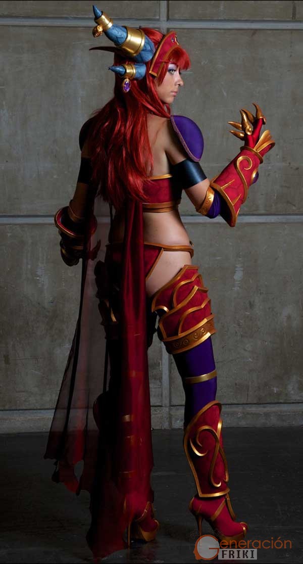 Cosplay-Alexstrasza-Wow-53