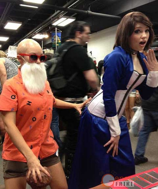 Cosplay-Mutenroshi-DragonBall00006