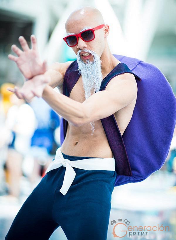 Cosplay-Mutenroshi-DragonBall00021