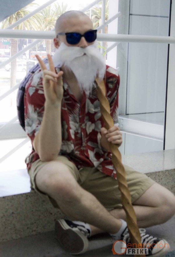 Cosplay-Mutenroshi-DragonBall00025