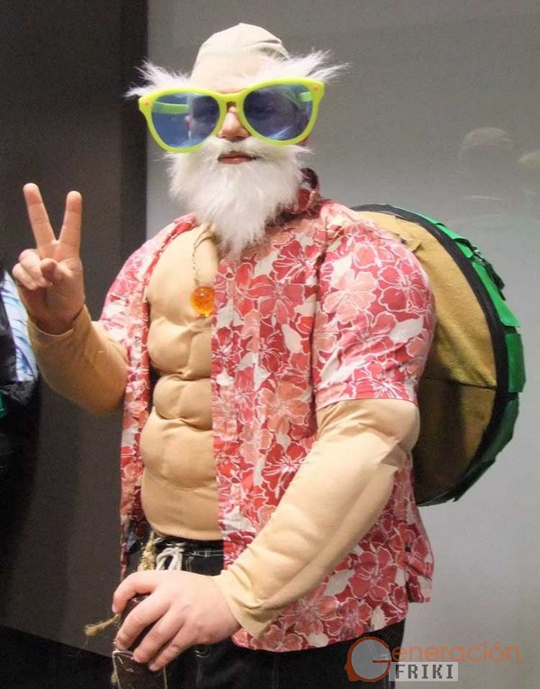 Cosplay-Mutenroshi-DragonBall00039