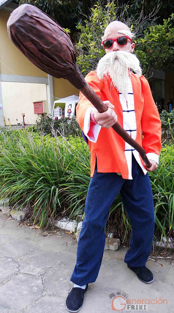 Cosplay-Mutenroshi-DragonBall00046