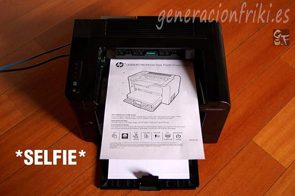 438) 26-05-14 selfie-fotocopiadora-Humor