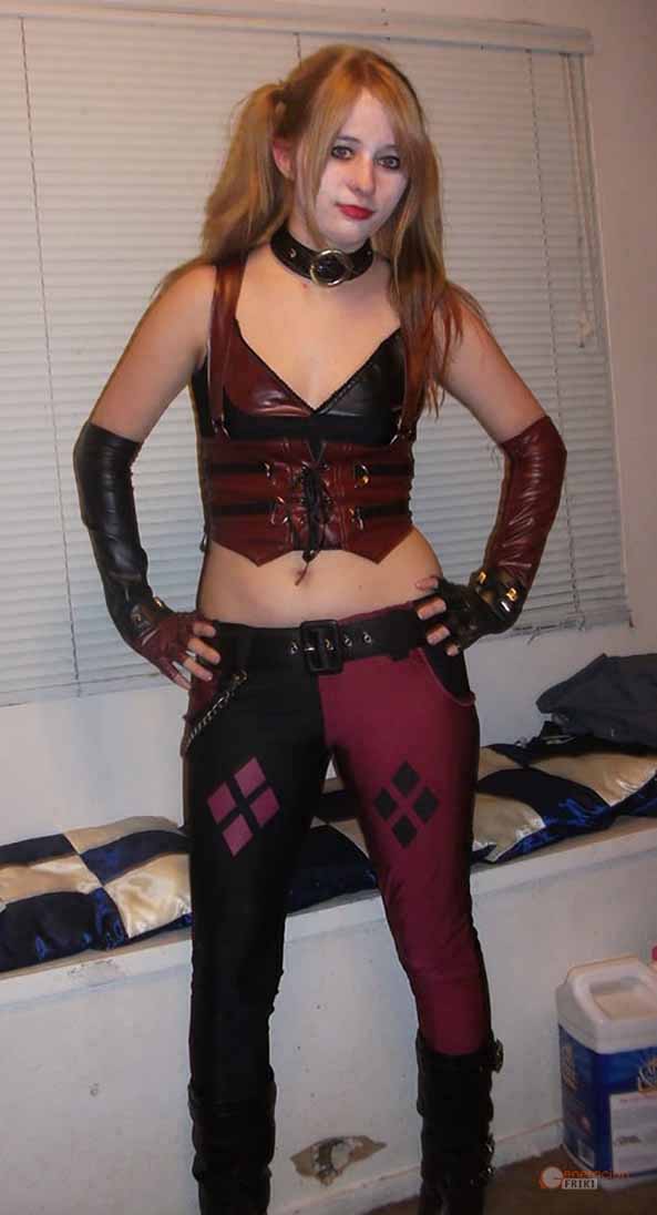Harley-Quinn-19
