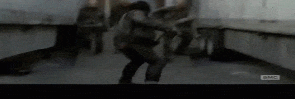 The-Walking-Dead-gif-1-escena-cadena-5x16