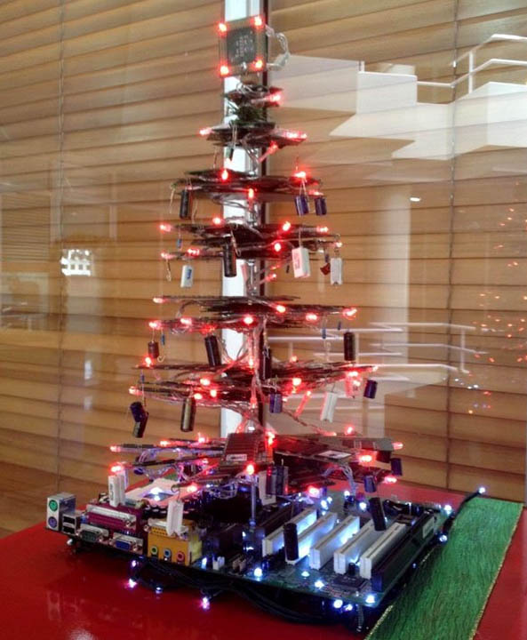 2-arboles-navidad-frikis-usb