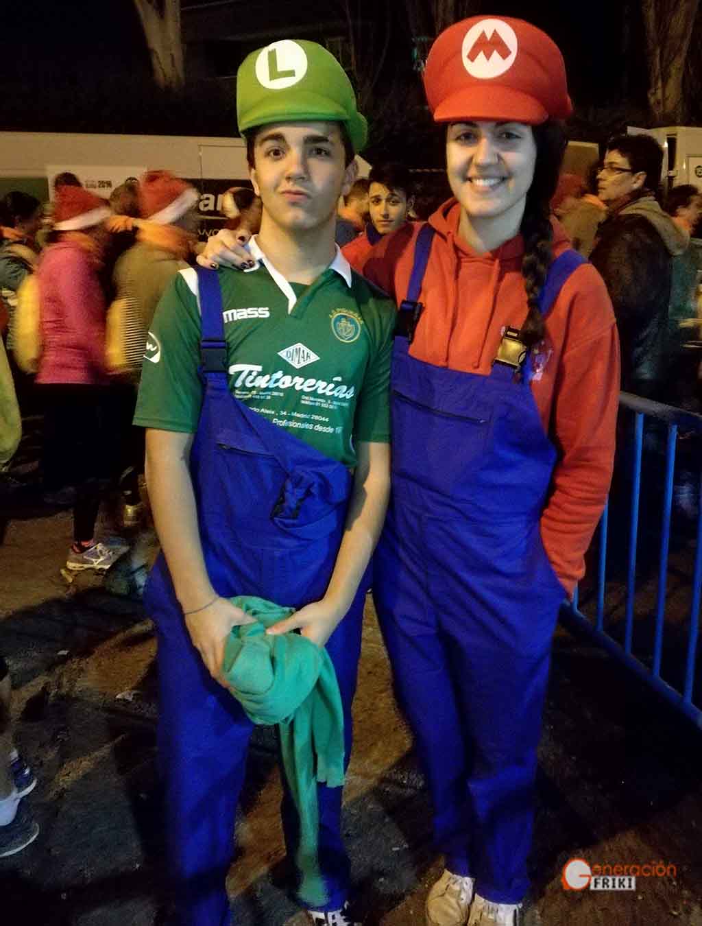 8-San-Silvestre-2016-Generacion-Friki-disfraces-Super-Mario-Luigi-1