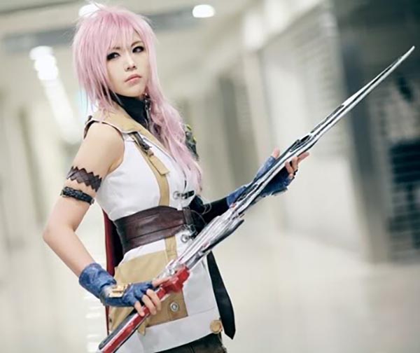 cosplay-lightning-1