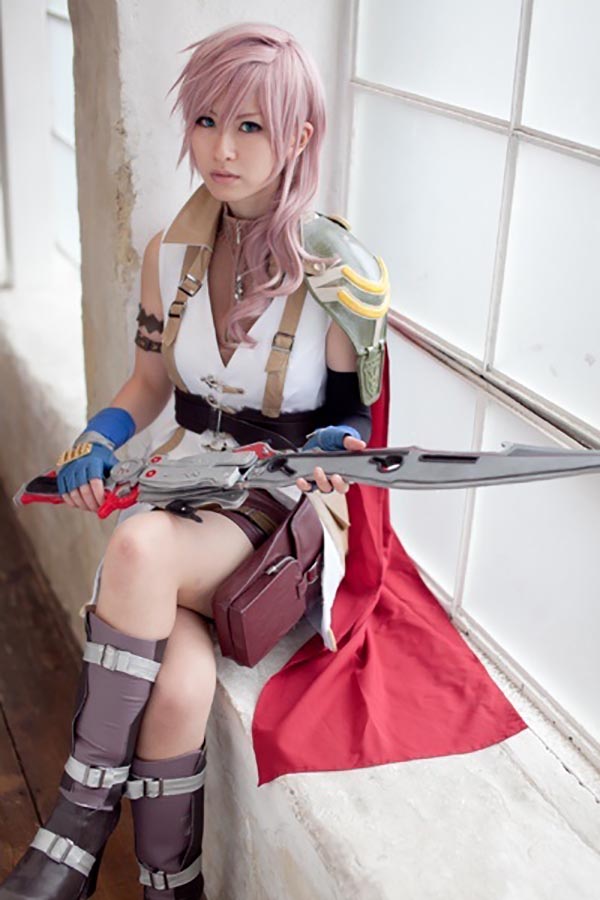 cosplay-lightning-2