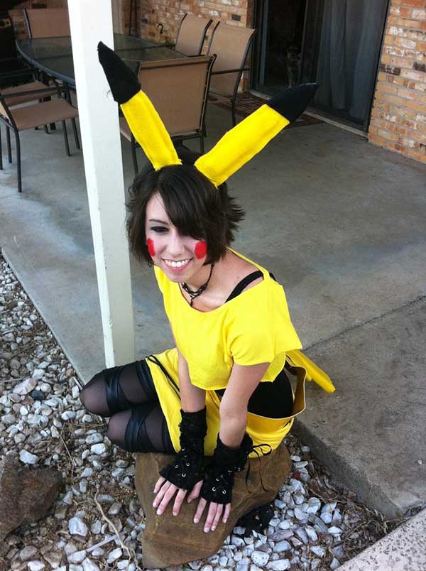 Cosplay-Pikachu-2