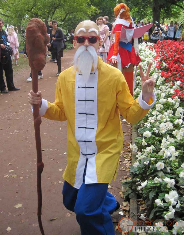Cosplay-Mutenroshi-DragonBall00018