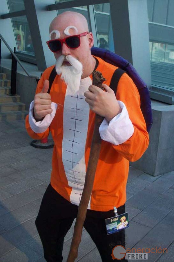 Cosplay-Mutenroshi-DragonBall00052