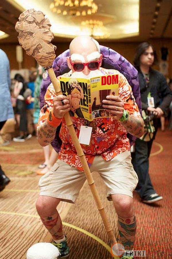 Cosplay-Mutenroshi-DragonBall00054