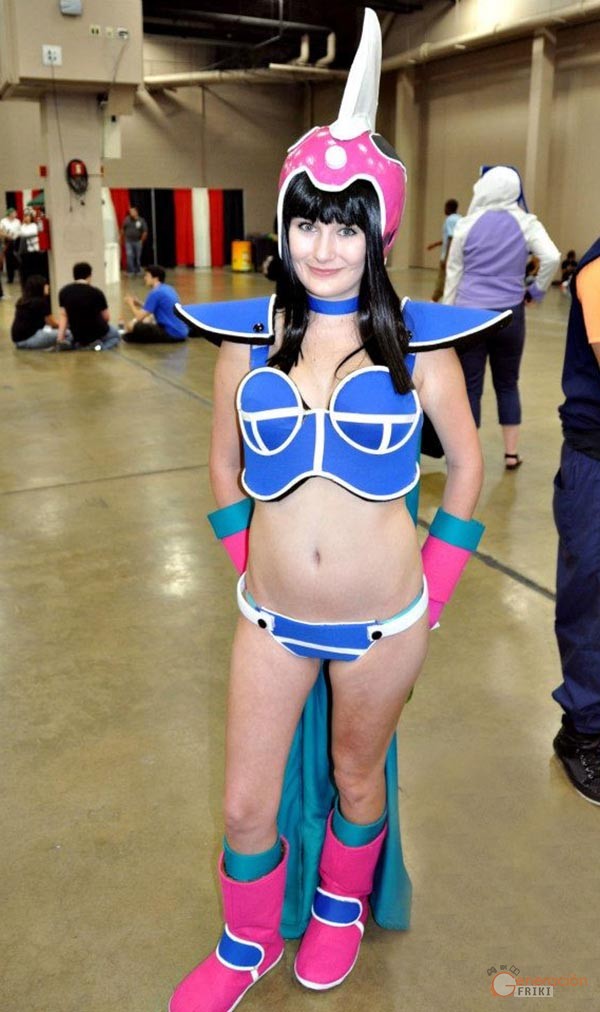 Chi-Chi-Dragon-Ball-19