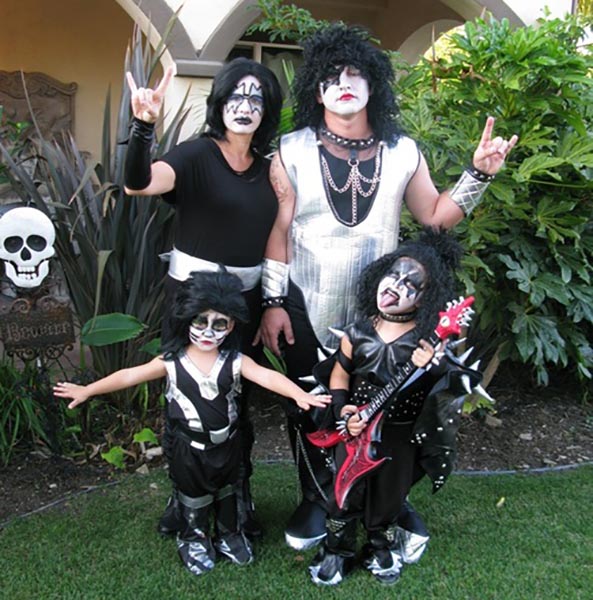 33-Familia-Kiss