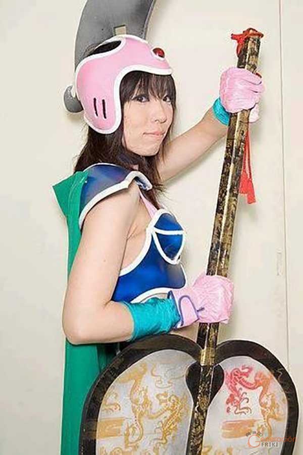Chi-Chi-Dragon-Ball-4