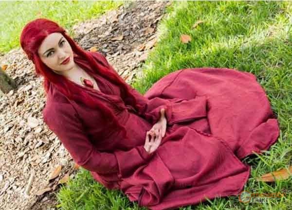 Melisandre-Juego-de-Tronos-7