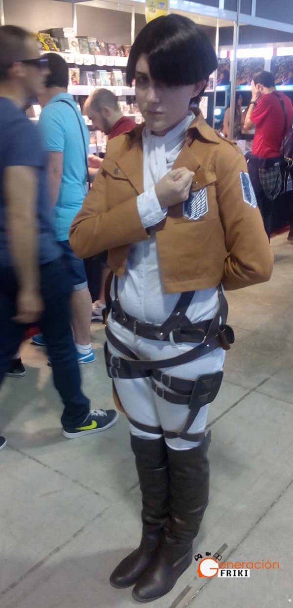 32-Expomanga-2015-Mikasa-Ackerman-(Shingeki-no-kyojin)-2