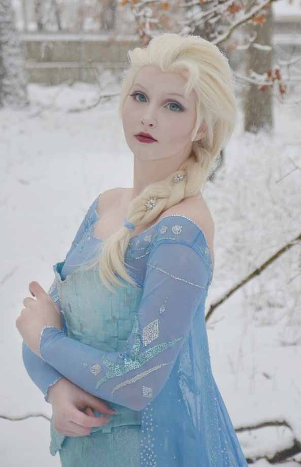 1-Cosplay-Elsa-Frozen
