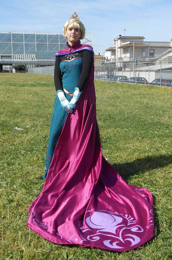 14-Cosplay-Elsa-Frozen