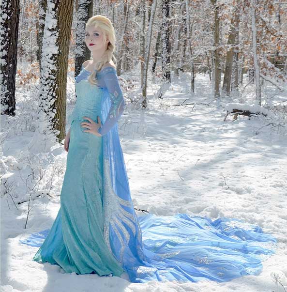 2-Cosplay-Elsa-Frozen