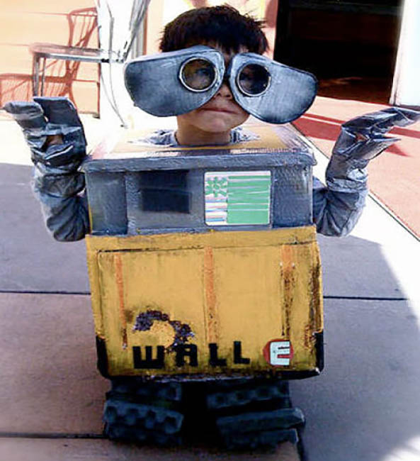 178-Nino-Wall-e