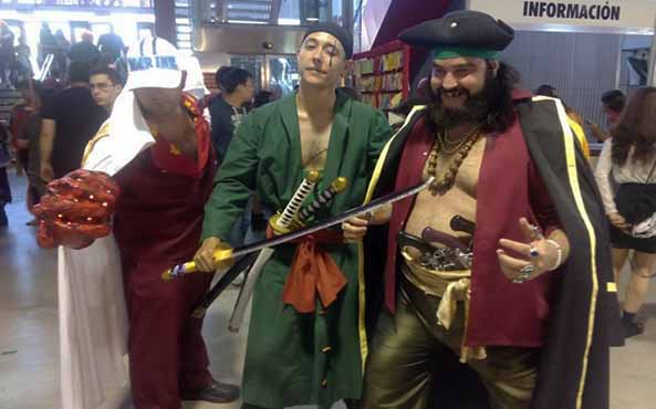 14-Roronoa-Zoro-One-Piece-19-Expomanga-2015